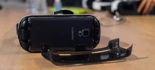 Illustration for article titled Gear VR: Samsung's Answer to the Oculus Rift Is a Phone-Powered VR Beast